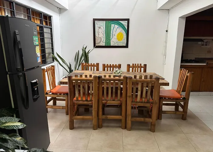 Santiago Dc Hostal 420 Weedfriendly
